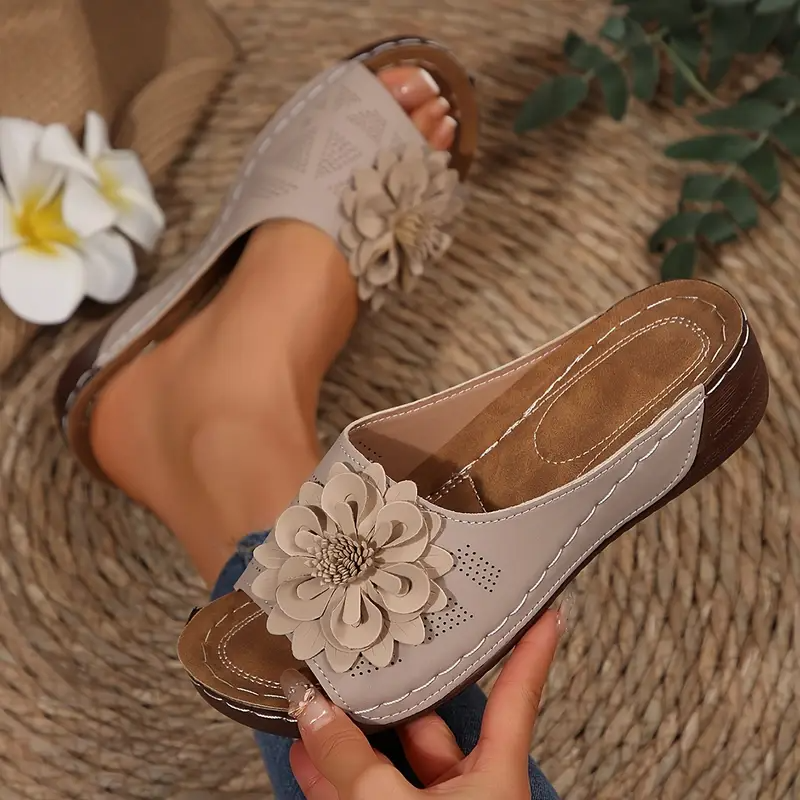 Women's Bohemian Wedge Sandals - 3D Floral Design Comfortable Walking Slippers, Summer Indoor and Outdoor Casual Fashion Sandals