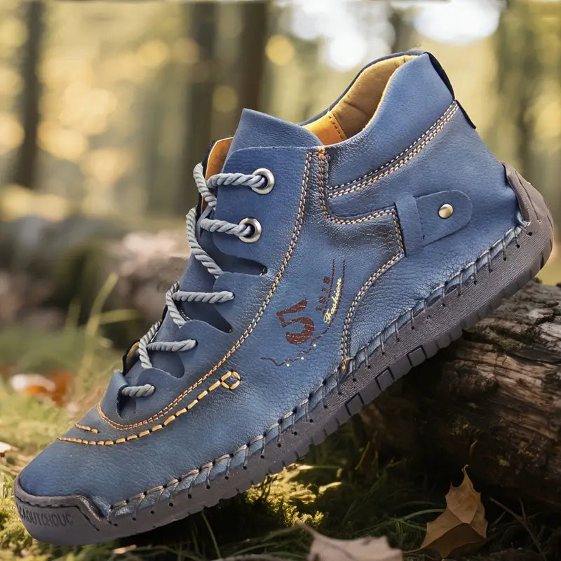 WalkEase™ Men’s Handmade Non-Slip Leather Sneakers – All-Day Comfort