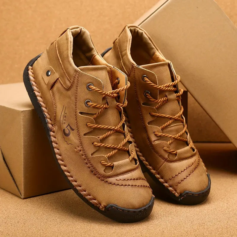 WalkEase™ Men’s Handmade Non-Slip Leather Sneakers – All-Day Comfort