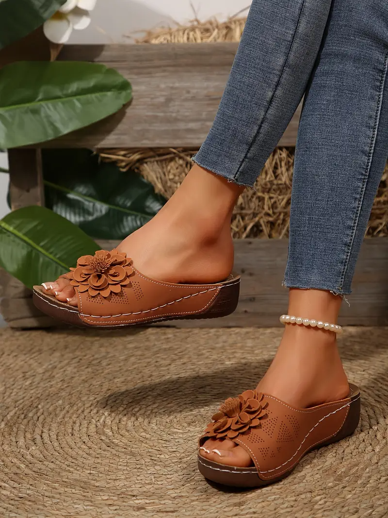 Women's Bohemian Wedge Sandals - 3D Floral Design Comfortable Walking Slippers, Summer Indoor and Outdoor Casual Fashion Sandals