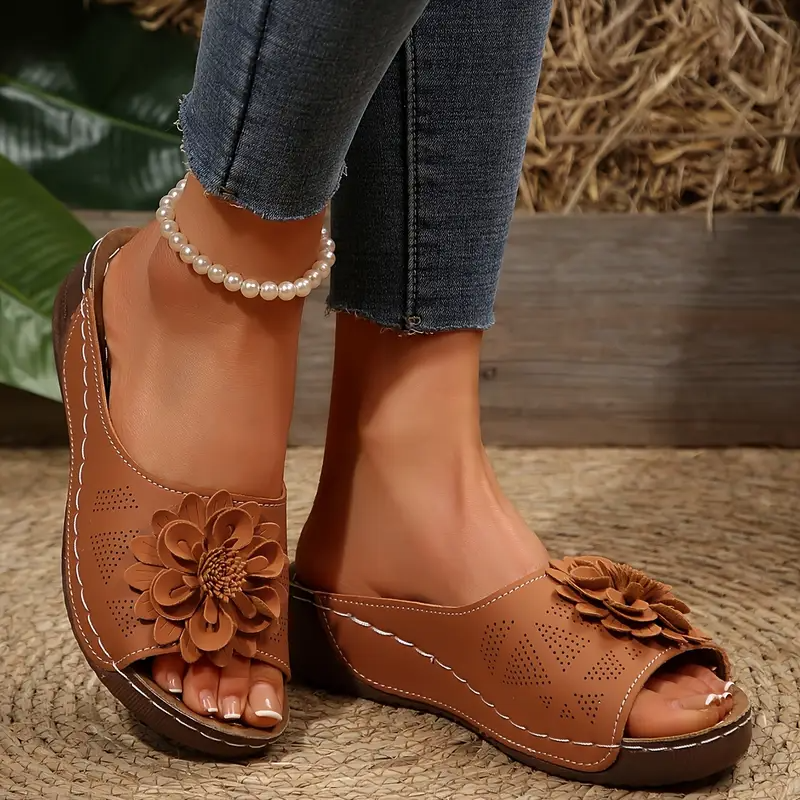 Women's Bohemian Wedge Sandals - 3D Floral Design Comfortable Walking Slippers, Summer Indoor and Outdoor Casual Fashion Sandals
