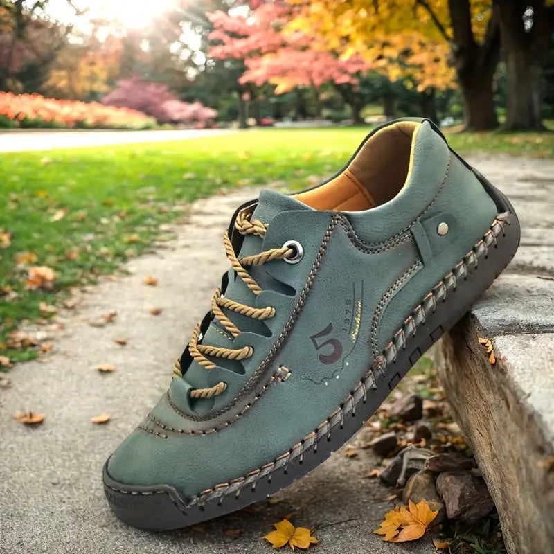 WalkEase™ Men’s Handmade Non-Slip Leather Sneakers – All-Day Comfort